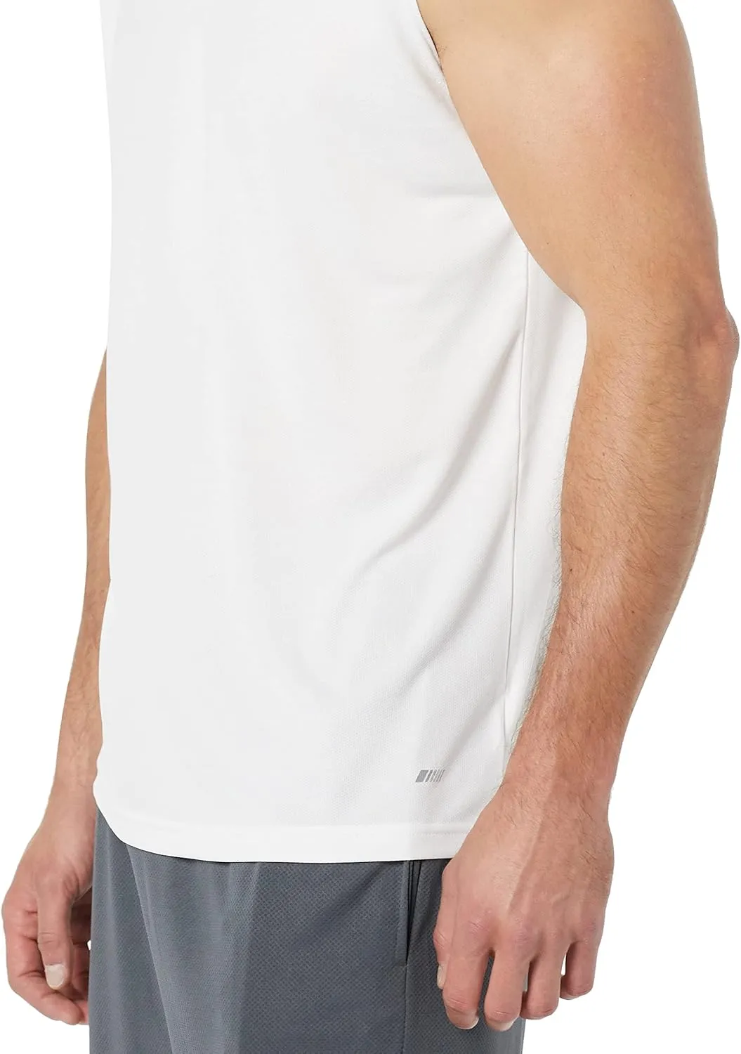 Amazon Essentials Men's Active Performance Tech Muscle Tank, Pack of 2