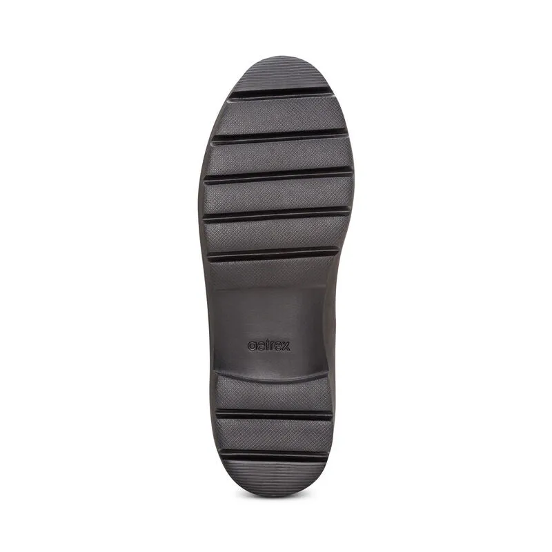 Hannah Arch Support Boot in Black