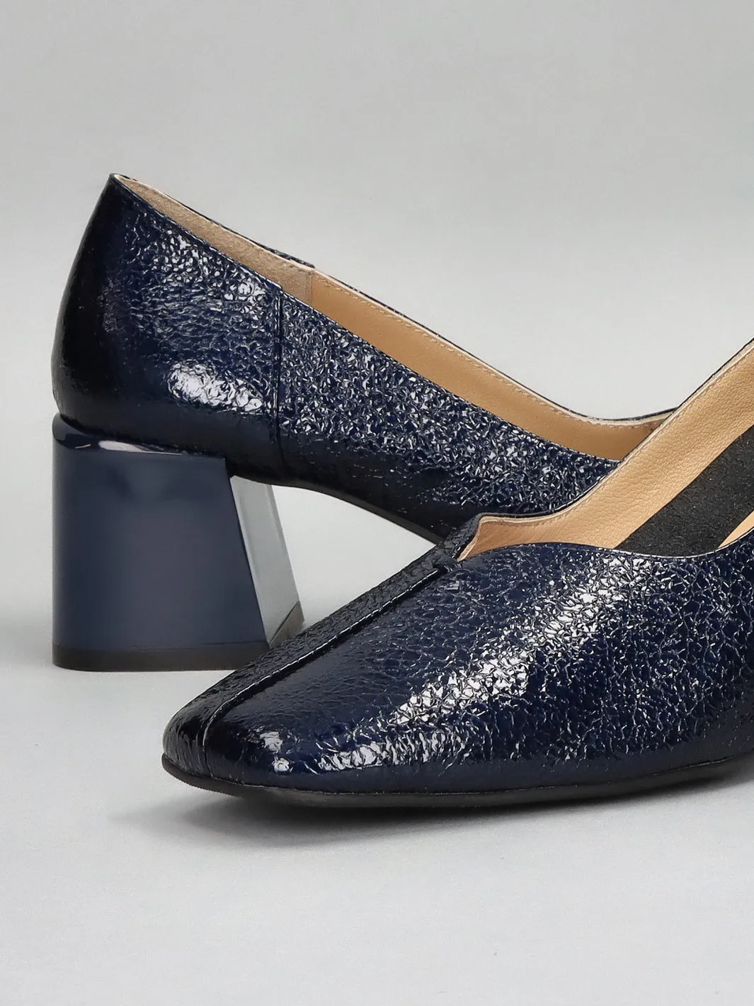 LEATHER PUMPS - DARK BLUE