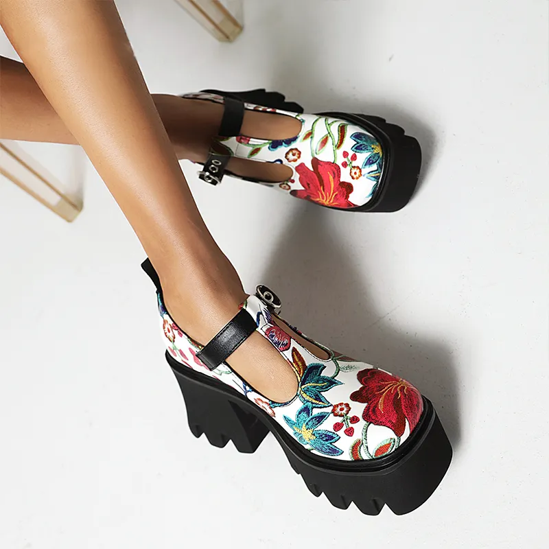 Women's PU Leather Pumps / Alternative Style Mixed Color Platform Shoes with Flower Print
